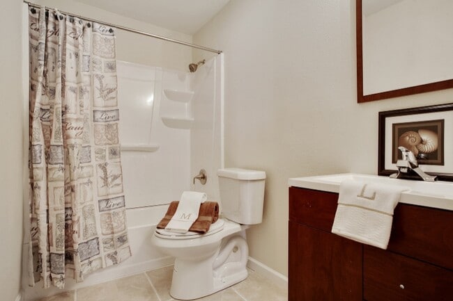 Photo - 2216 Glasgow Dr