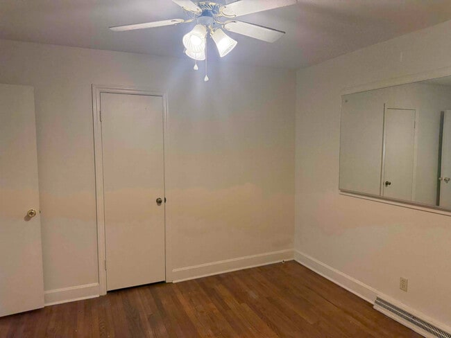 Photo - 1118 Sherwood Dr