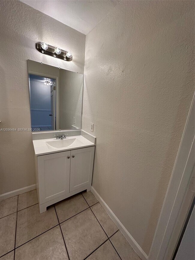 Photo - 1245 NE 15th Ave Unit B