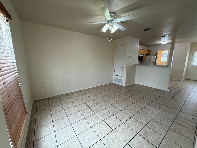 Photo - 4407 Abigail Dr Unidad B