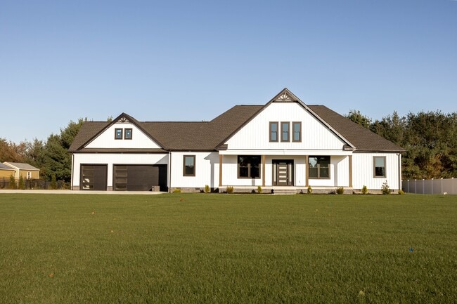 Building Photo - 5692 King Stuart Dr