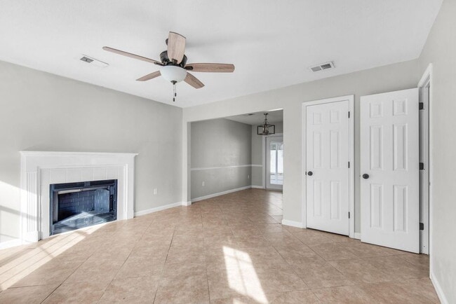 Photo - "Charming 3-Bed Oasis in Fort Walton Beach!"