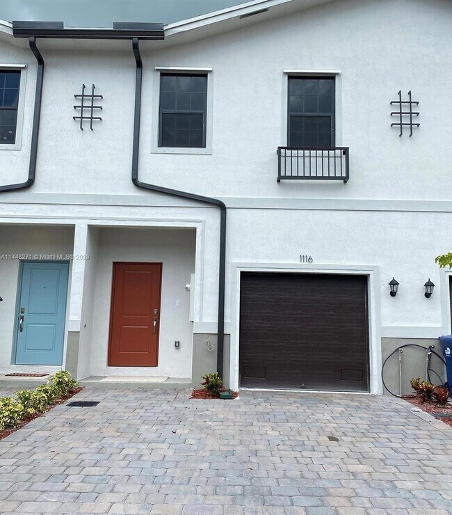 Photo - 1116 SW 6th Ct Condo