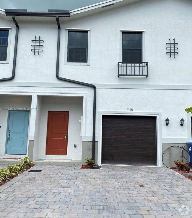 Building Photo - 1116 SW 6th Ct Rental