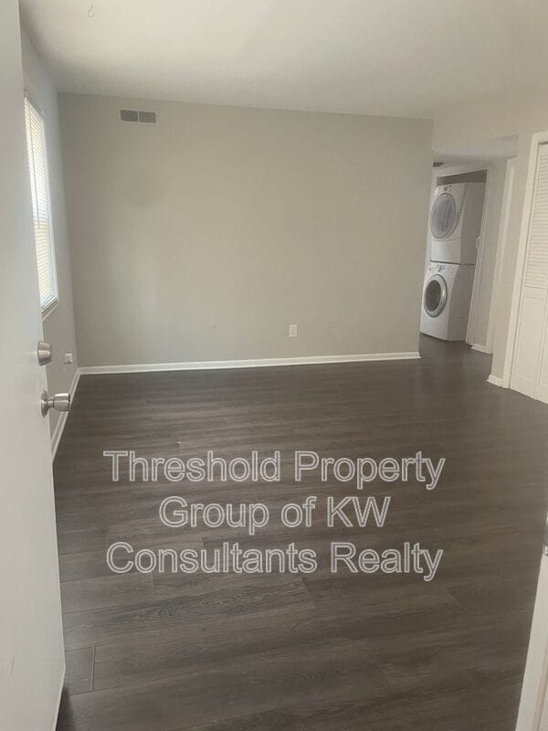 Photo - 1170 Bryden Rd Unit D