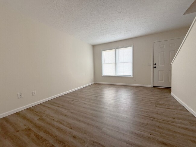 Photo - 1840 Woodland Ave Unit 1840_1