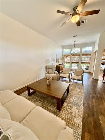 Photo - 2932 Yale Dr