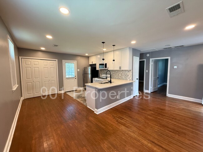 Photo - 1096 McEvers Rd