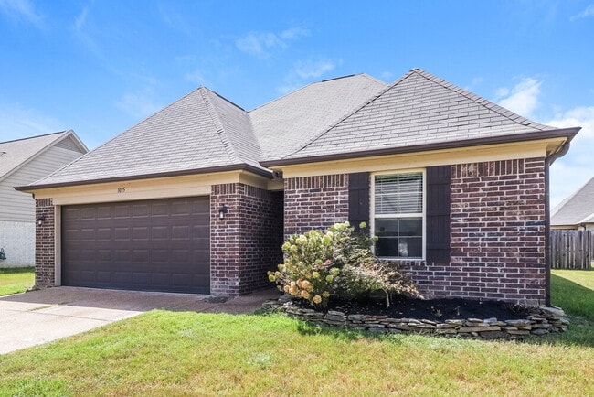 1075 Carib Loop W