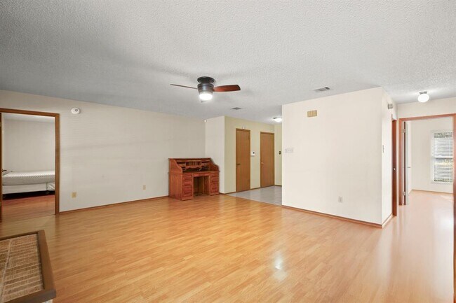 Photo - 3106 Dominic Dr