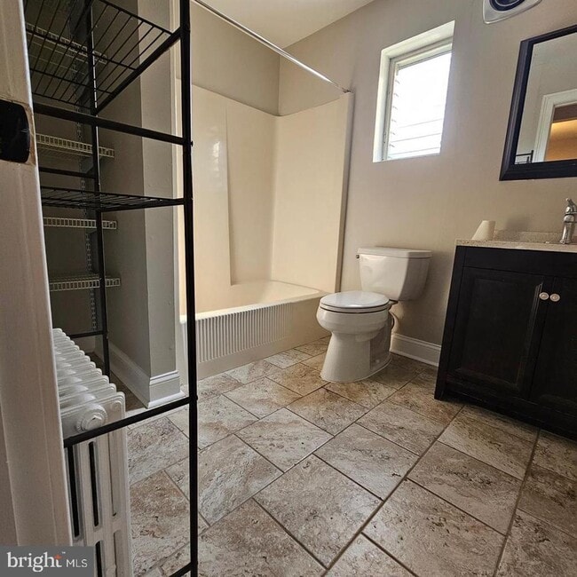 Photo - 2635 Nottingham Way