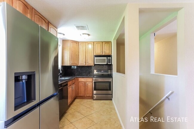 Photo - 6795 Allison St