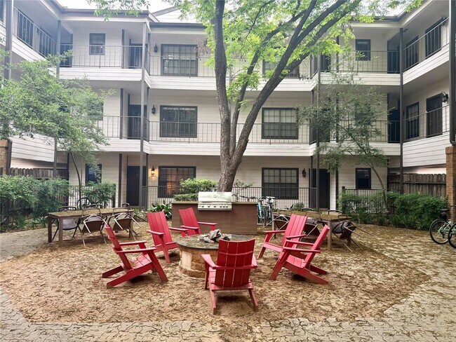 Photo - 203 E 31st St Unit 101
