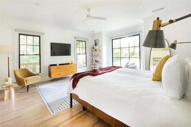 Photo - 192 Stovall St SE