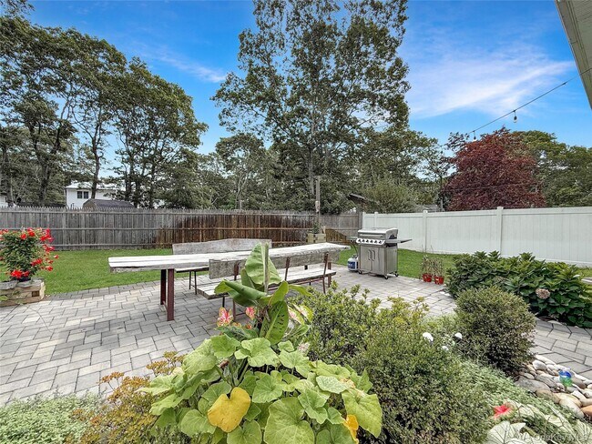 Photo - 8 Westerly Ct