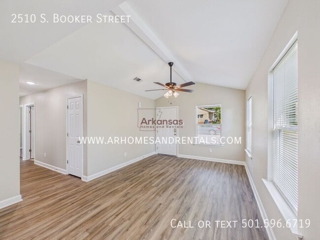 Photo - 2510 Booker St