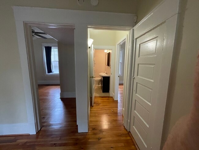 Photo - 421 Duke St SW