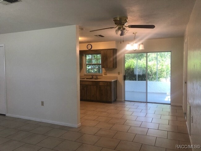 Photo - 209 S Washington St House