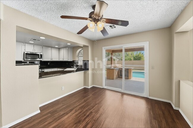 Photo - 1474 Lodgepole Dr