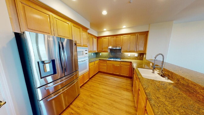 Photo - 123 Warbler Ln
