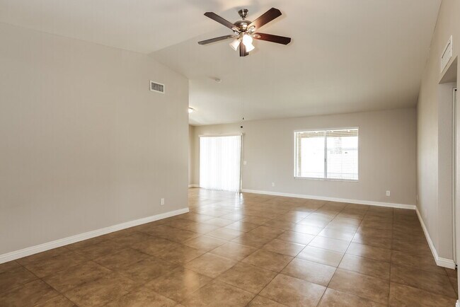 Photo - 10107 W Roma Ave