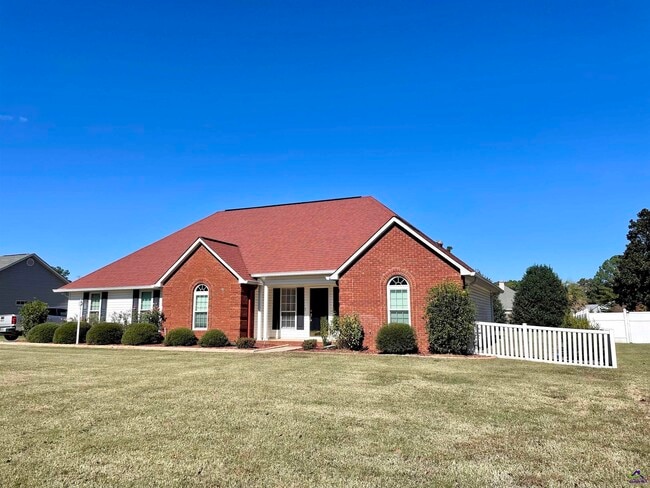 Building Photo - 205 Ellicott Dr