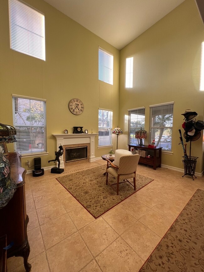 1482 Antioch Ave