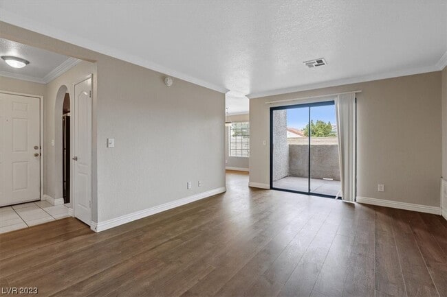 Photo - 2700 N Rainbow Blvd Unidad 1086