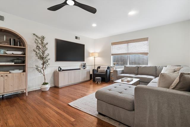 Photo - 11631 Saxon St