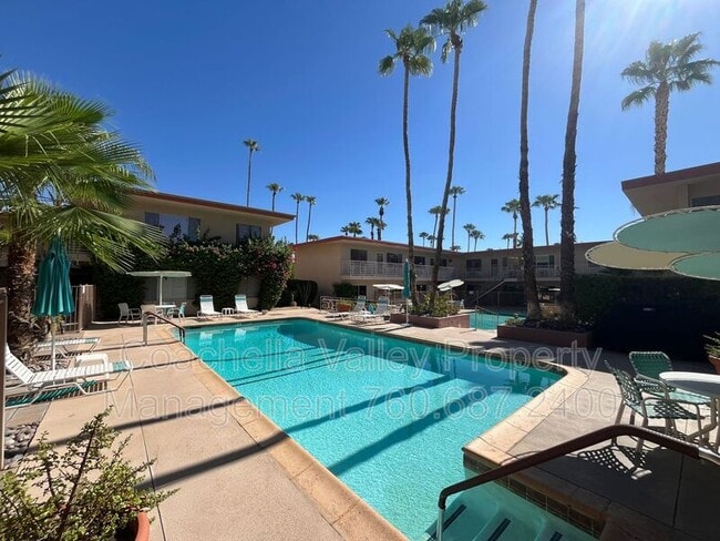 Building Photo - 2290 S Palm Canyon Dr