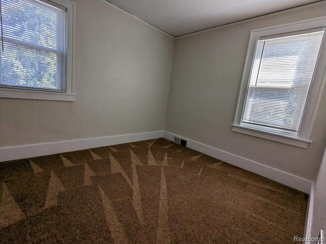 Photo - 203 Gladwin Ave