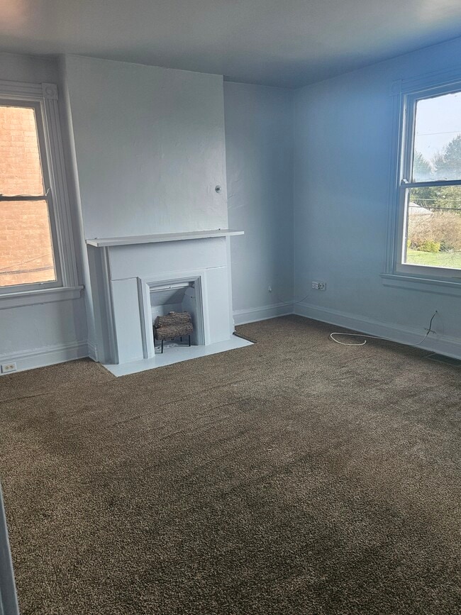 Photo - 635 Hawthore Ave Unit 2