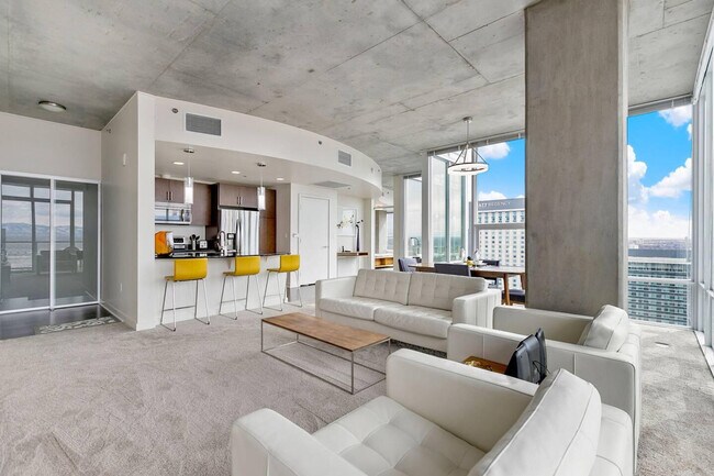 Photo - 1324 Champa St Unidad ID1013120P