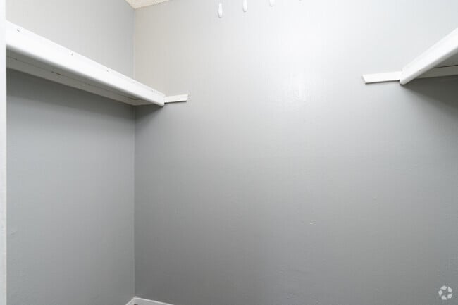 2HAB, 1BA - 676 ft² - Lavandería