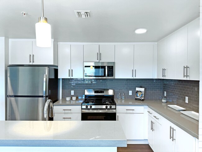 Photo - 315 N 1st St Unit 403