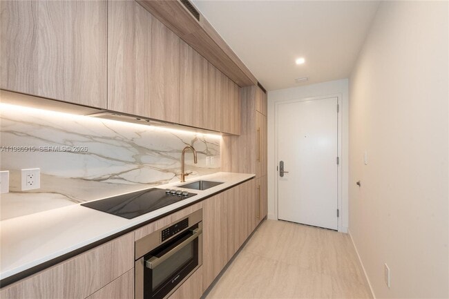 Photo - 77 SE 5th St Unit 3204