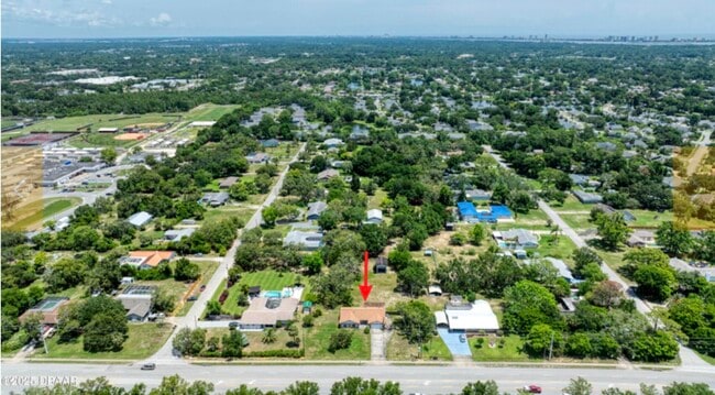 Photo - 747 Taylor Rd