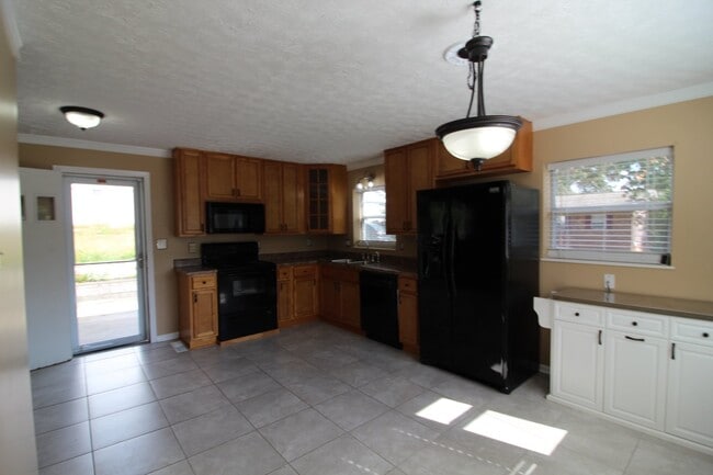 Photo - Award winning schools. Stunning home.  Centrally Located.