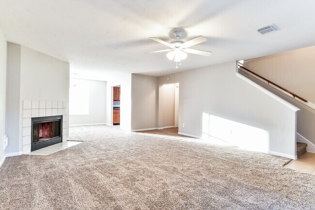 Photo - 6803 Hedgewick Dr