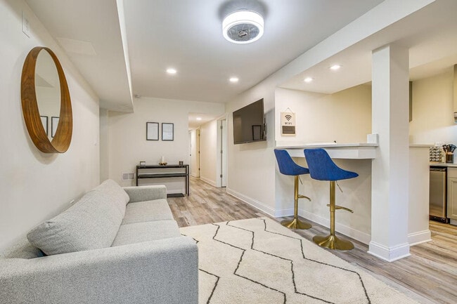 Photo - 4829 S Forrestville Ave Unit ID1306572P