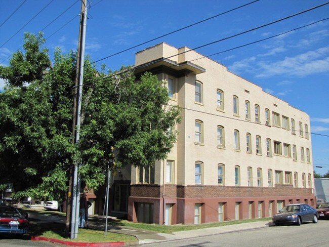 Primary Photo - The Hoover