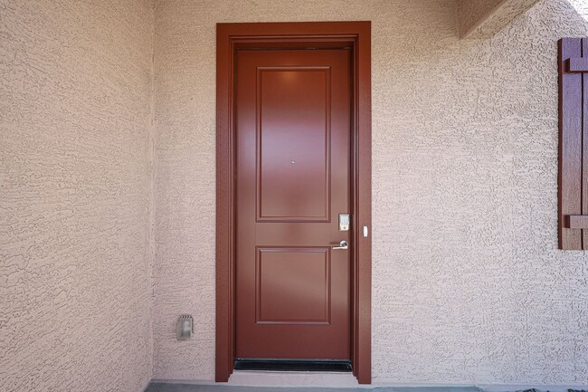 Photo - NEW 5 BEDROOM 3 BATHROOM HOME AVILABLE FOR RENT!