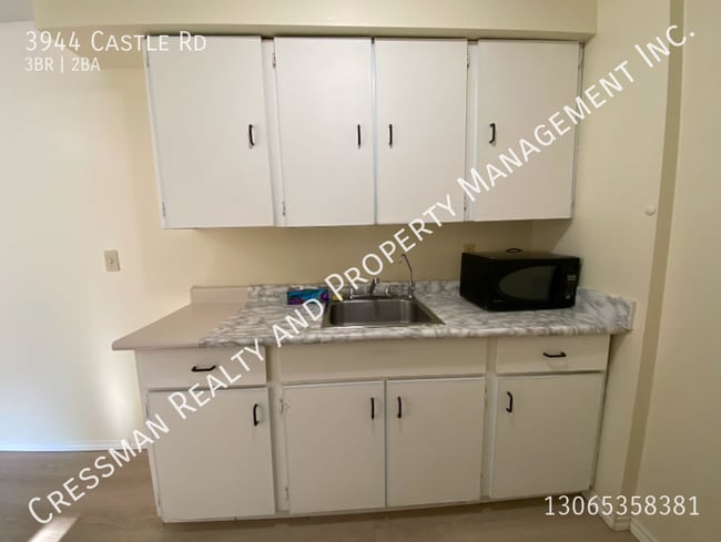 Photo - 3 Bedroom Townhouse near University