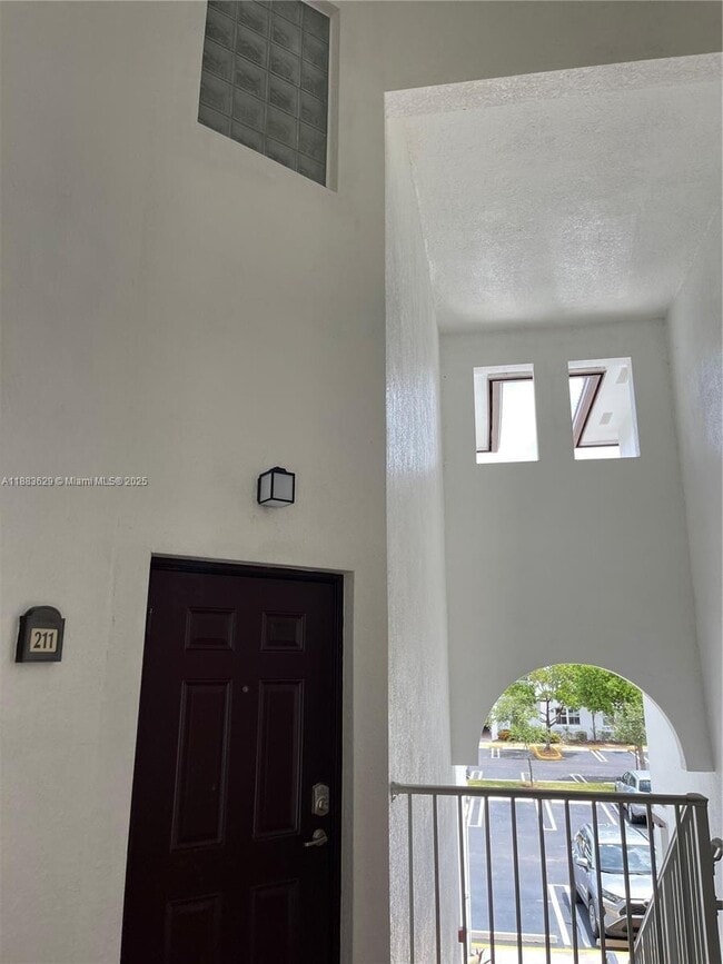 Photo - 8760 NW 97th Ave Unidad 211