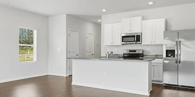 Photo - 137 Village Green Dr NW