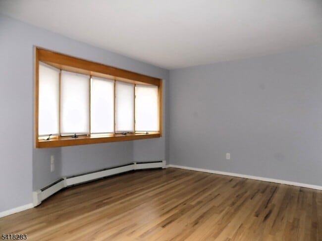 Photo - 18 Mandeville Ave