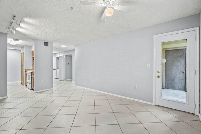 Photo - 2305 N Congress Ave Unit 18