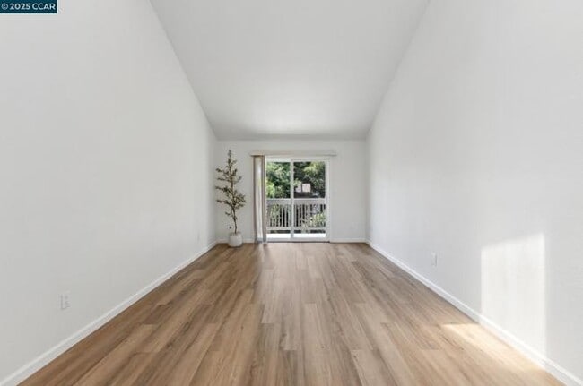 Photo - 3847 Vineyard Ave Unit 31/K