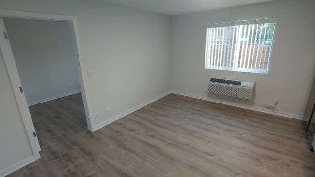 Photo - 5355 S Lockwood Ave Unit 103
