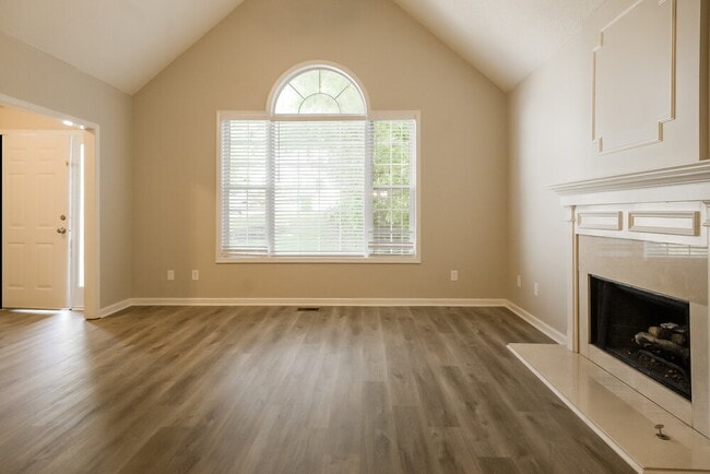 Photo - 2059 Spicers Ln